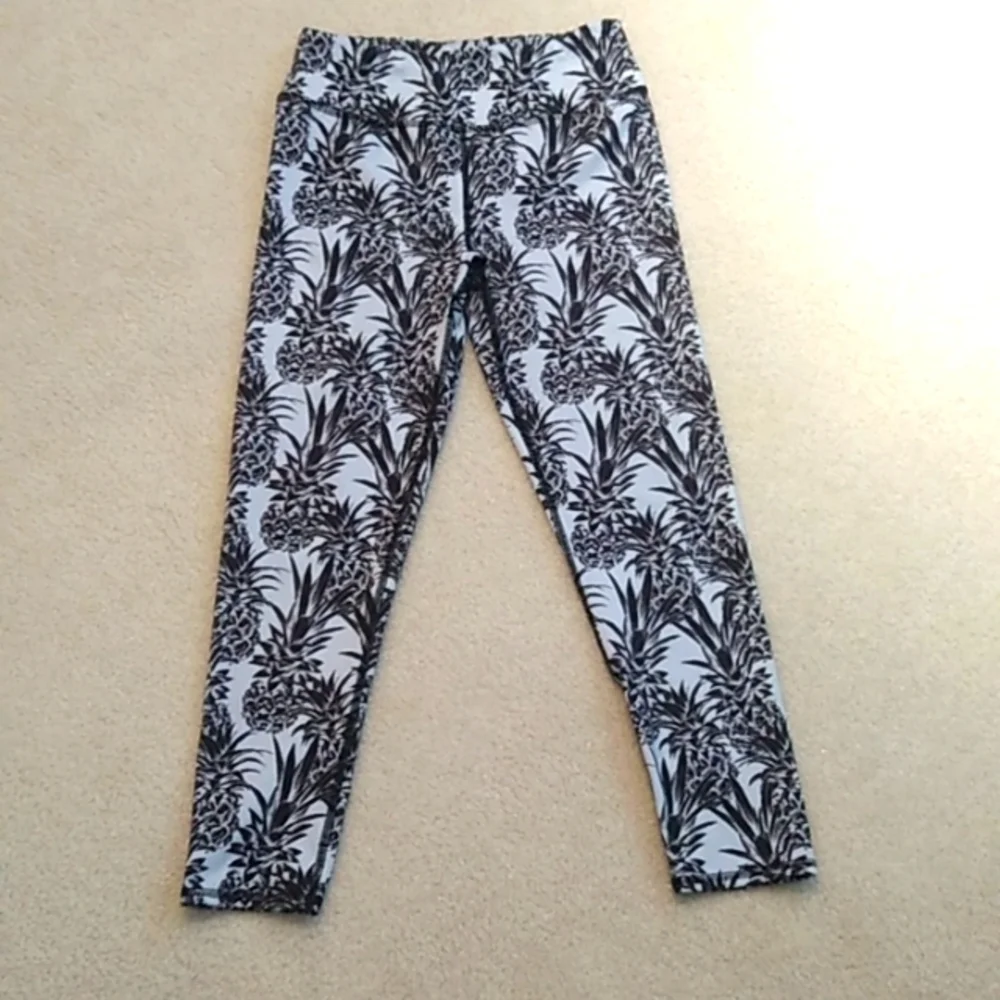 EVCR women's athletic workout leggings with a cool pineapple design. - Picture 1 of 4